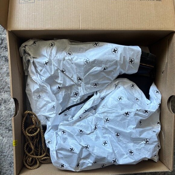 Dr. Martens - Unisex Adult Combs Leather Black Wyoming Boots - Woman's US 6 - Picture 10 of 10